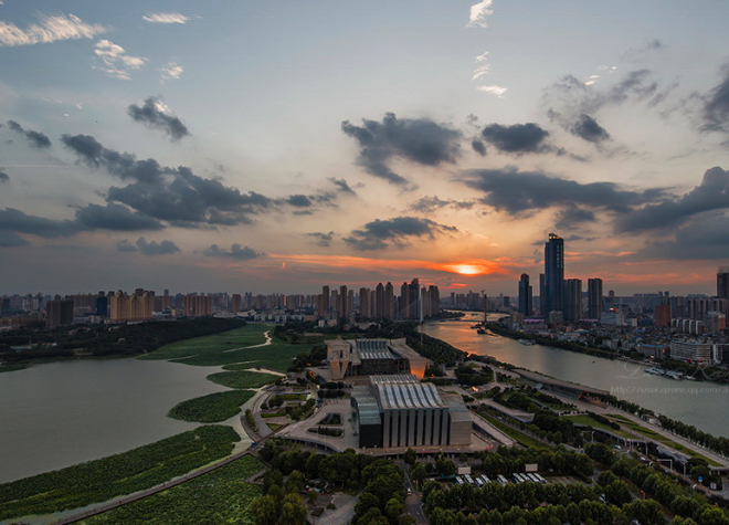 ExxonMobil Signs 20-Year LNG Agreement with Zhejiang Energy