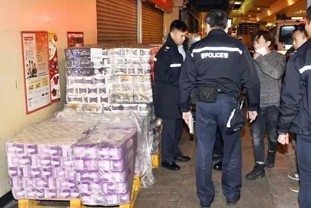 新加坡怼香港，話糙理不糙！