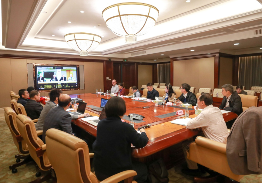 哈佛:聯手鍾南山團隊研發新冠