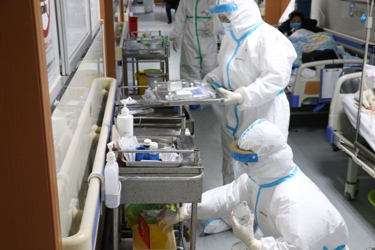 疫區日記：從醫護到患者，我的生死自救丨特別報道