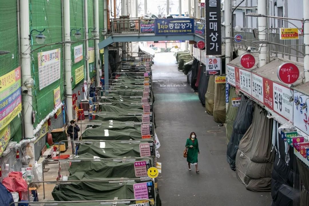 韓國因疫情蔓延出現反華聲浪, 想想當年金某是怎麽被救的吧!