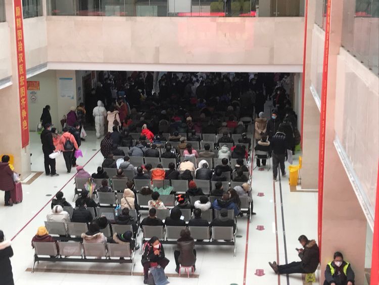 疫區日記：從醫護到患者，我的生死自救丨特別報道