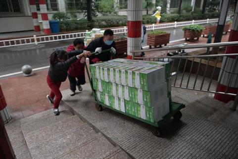 位列抗疫企業最具影響力指數三甲 蒙牛義舉獲社會認可