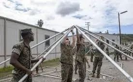 美國的方艙醫院也來了，但比中國的差遠了