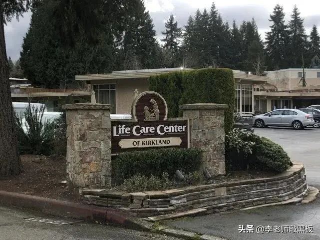 美國新冠肺炎疫情大暴發的火星點著了！