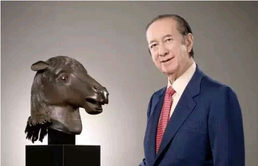 何鴻燊：賭王不賭，别處風景多怡人