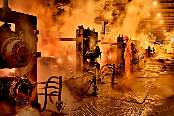 【行业一线】国家缩减粗钢产量，钢铁股业绩有支撑