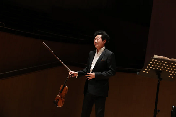 淨界 | 昱見呂思清城市音樂會致敬經典,奏響上海!