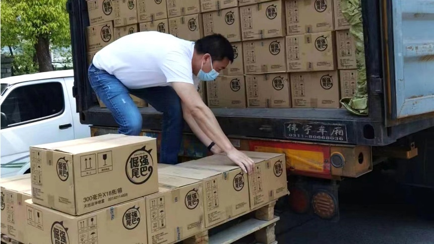 朝云集团捐赠25吨宠物主粮和用品，驰援上海救助14000多隻猫狗