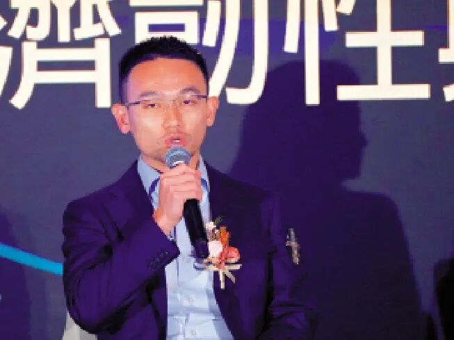 香港財富管理高峰論壇 | 外資持續湧入 港財管有望全球登頂