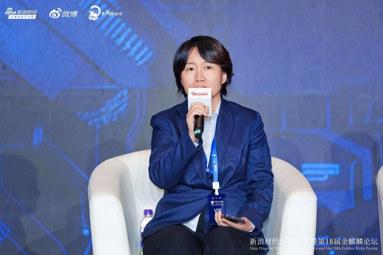 「有短板！」91歲網紅院士給AI「潑冷水」，人類仍有優勢？| 2025科技風雲榜