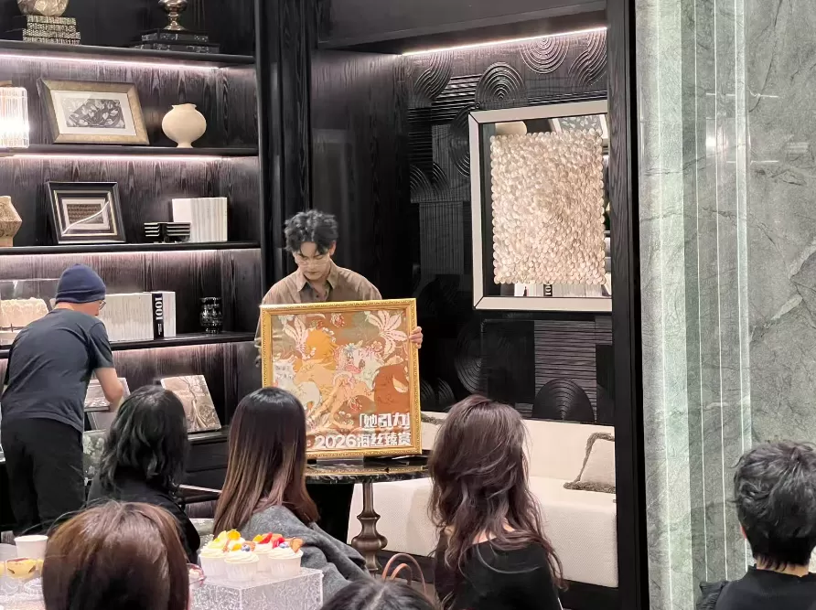 閱盡千帆，絲蘊東方，覽富財經&萬事利女神節活動在甬圓滿舉行