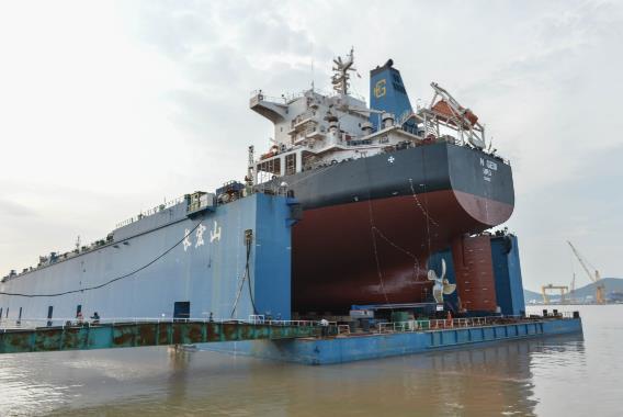 【异动股】船舶制造板块下挫，中船防务(600685-CN)跌8.2%