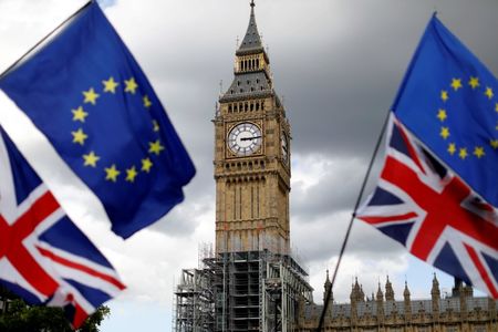 环球早报：英国议会本周将就脱欧协议投票 美国政府继续停摆